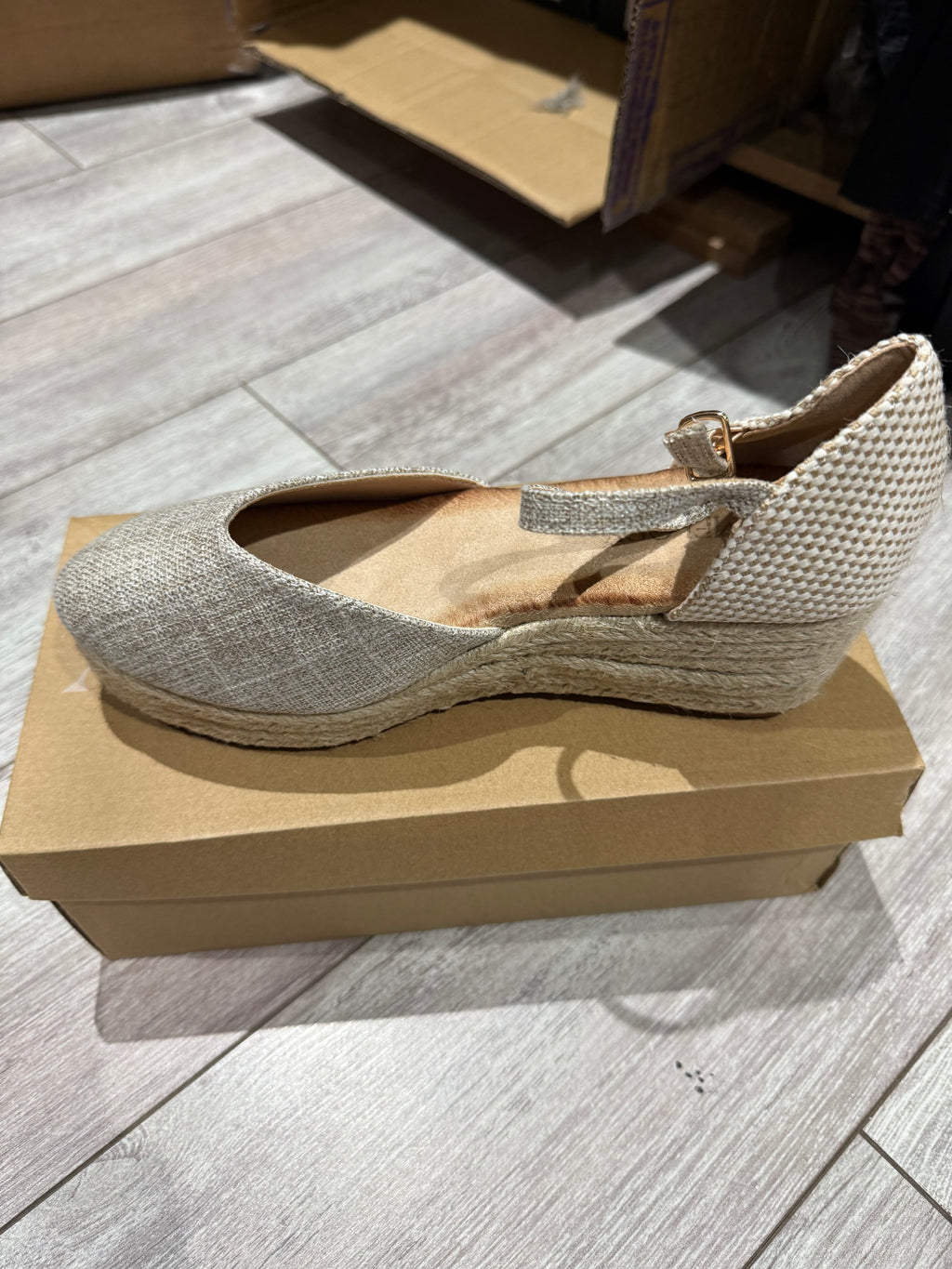 Chaussure compensées